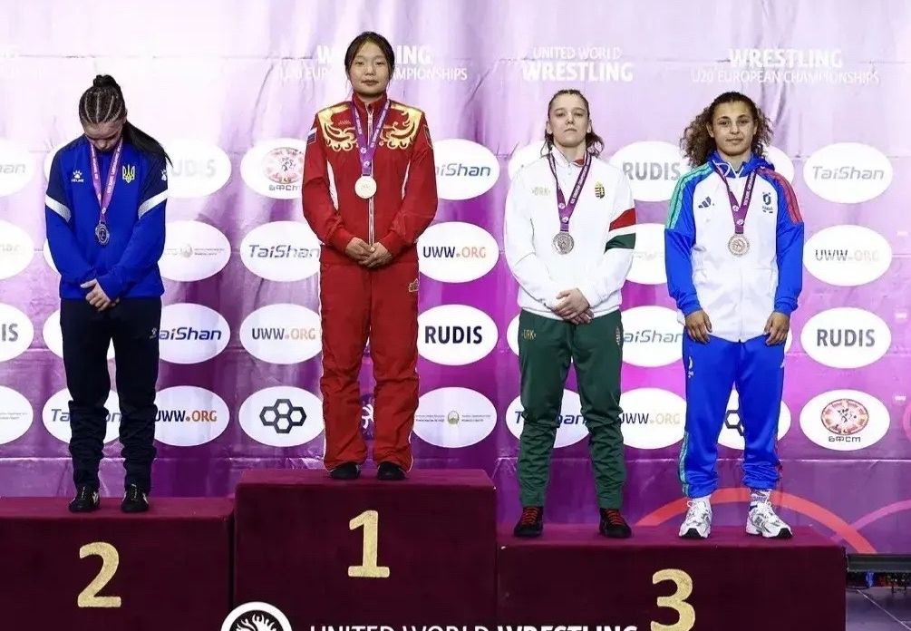 Спортсменка из Бурятии стала чемпионкой Европы по борьбе среди юниоров Спортсменка из Бурятии стала чемпионкой Европы по борьбе среди юниоров