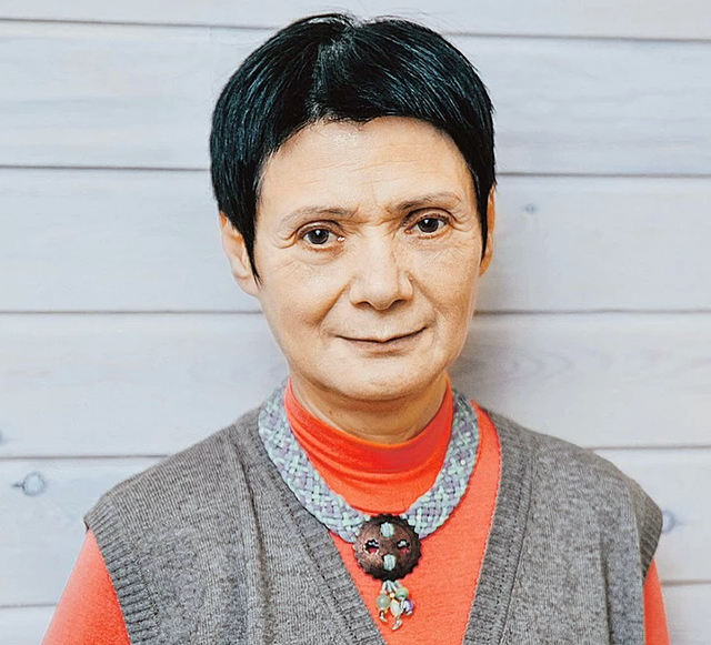 Мнение: «Школа экологического предпринимательства – проект некоммерческий – деньги мы собираем не с участников, которые у нас обучаются, а находим их на стороне» Мнение: «Школа экологического предпринимательства – проект некоммерческий – деньги мы собираем не с участников, которые у нас обучаются, а находим их на стороне»