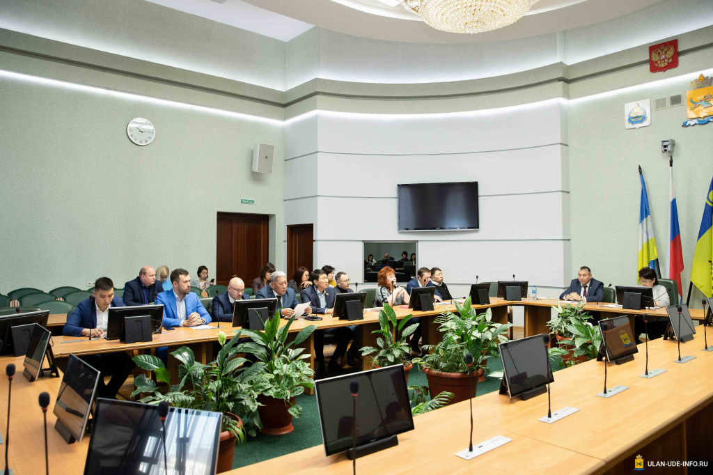 Состоялось первое заседание Комитета по финансам и бюджету Улан-Удэнского Горсовета Состоялось первое заседание Комитета по финансам и бюджету Улан-Удэнского Горсовета