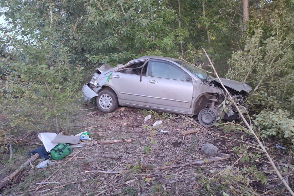 Два человека пострадали в ДТП в Бурятии из–за лопнувшей шины Два человека пострадали в ДТП в Бурятии из–за лопнувшей шины