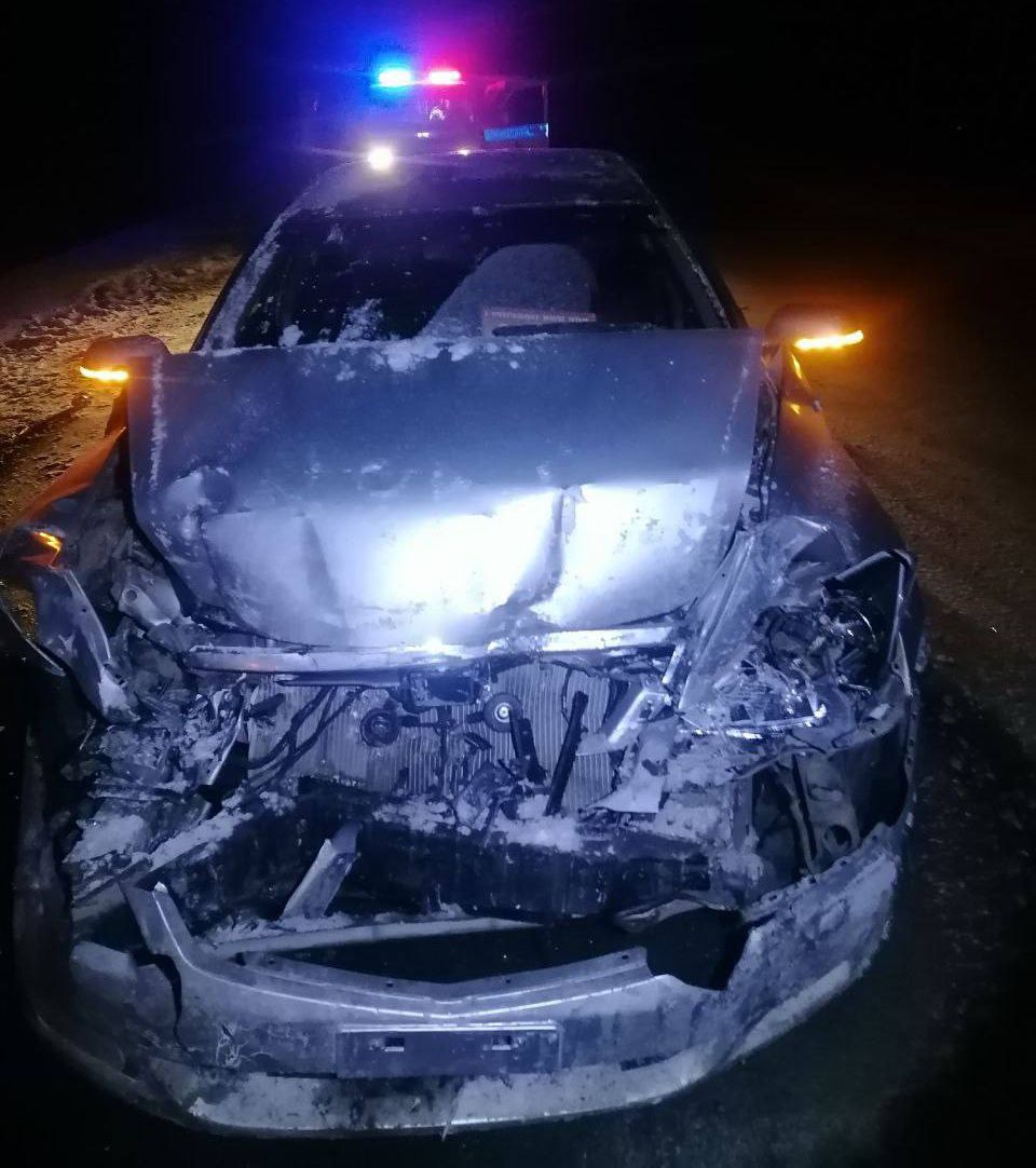 В Бурятии одна машина въехала в другой стоящий автомобиль: пострадали два человека В Бурятии одна машина въехала в другой стоящий автомобиль: пострадали два человека