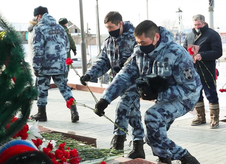 В Улан-Удэ почтили память воинов-афганцев В Улан-Удэ почтили память воинов-афганцев