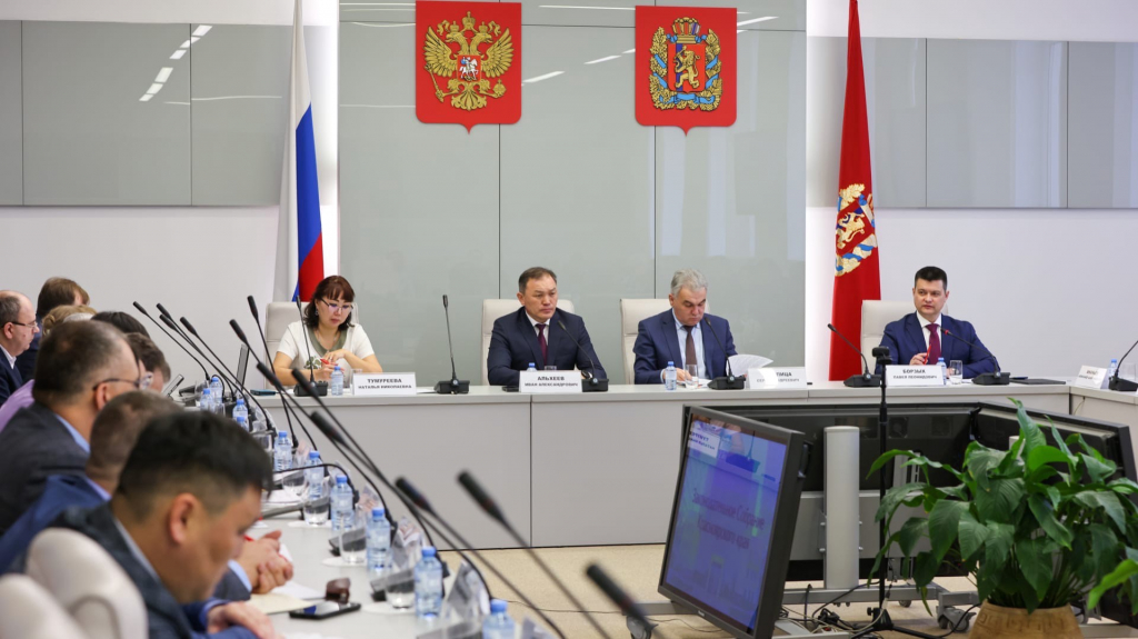 Делегация Бурятии изучает комплексный подход Красноярского края по улучшению экологии Делегация Бурятии изучает комплексный подход Красноярского края по улучшению экологии