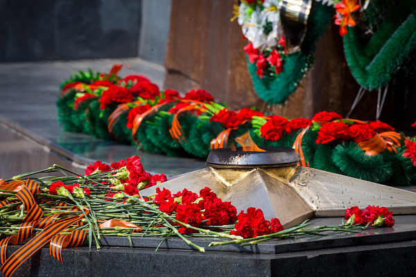 32 ������ ������� �������� ������� �� 100 ����� ������ � ���������� ��� ������