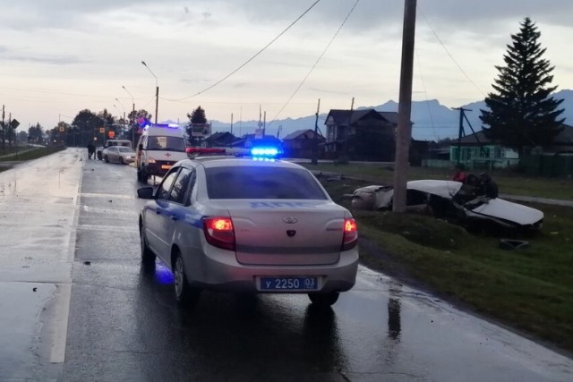 Три человека погибли в ДТП в Бурятии (ФОТО) Три человека погибли в ДТП в Бурятии (ФОТО)