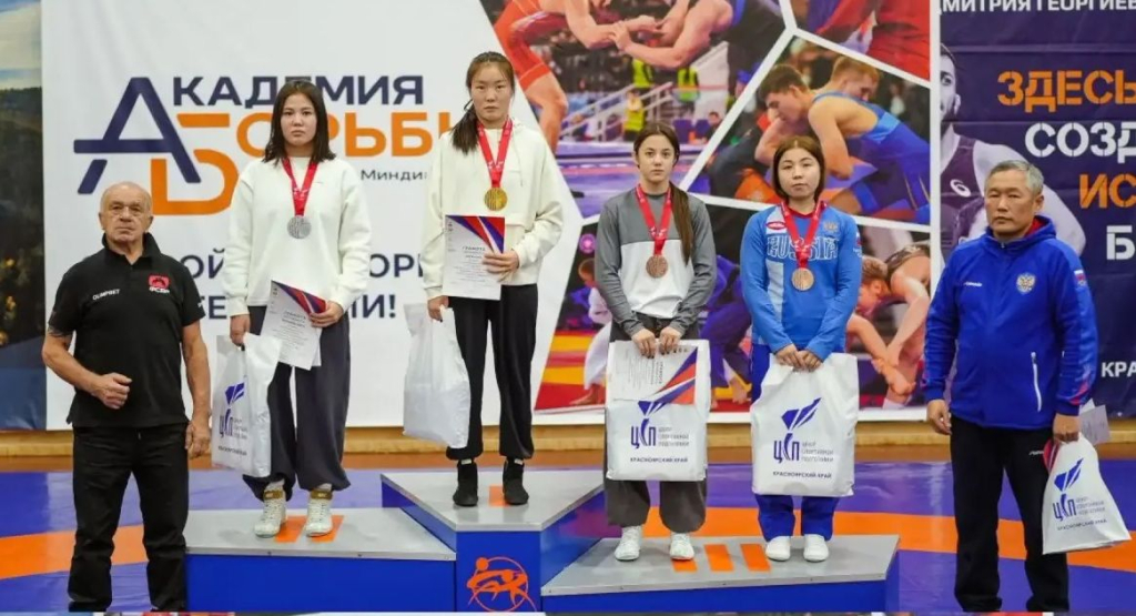 Борцы Бурятии завоевали 14 медалей на всероссийском турнире Борцы Бурятии завоевали 14 медалей на всероссийском турнире