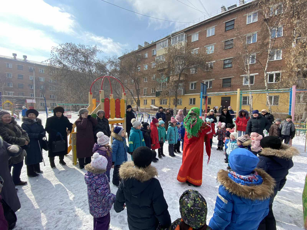 Депутат Улан-Удэнского городского Совета Михаил Гергенов поздравил жителей округа с Масленицей Депутат Улан-Удэнского городского Совета Михаил Гергенов поздравил жителей округа с Масленицей