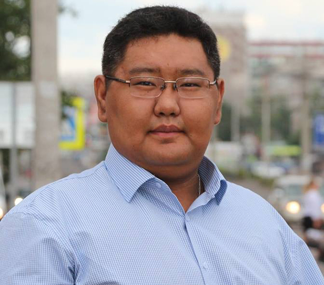 Мнение: «Сбор подписей – это очень сложная задача, но, я думаю, что Игорю Юрьевичу будет легче, чем другим независимым кандидатам - часть людей, работающих в бюджетных учреждений, его активно поддержат» Мнение: «Сбор подписей – это очень сложная задача, но, я думаю, что Игорю Юрьевичу будет легче, чем другим независимым кандидатам - часть людей, работающих в бюджетных учреждений, его активно поддержат»