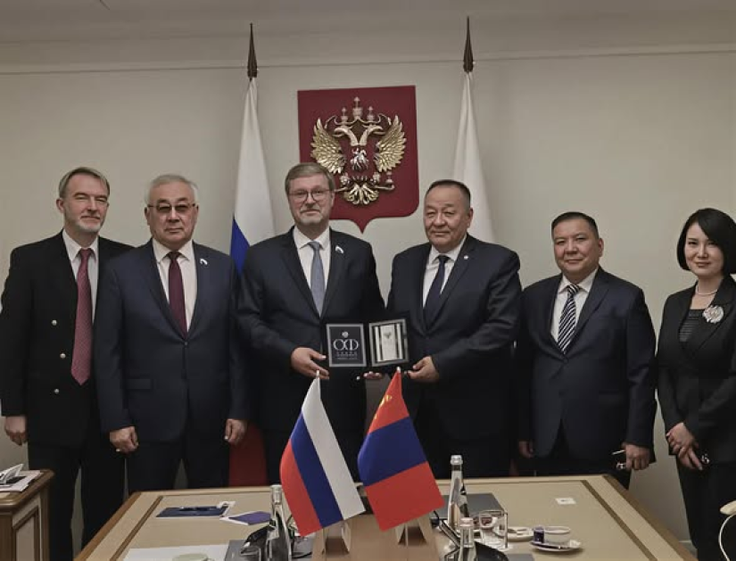 Посол Монголии в России встретился с заместителем председателя Совета Федерации Посол Монголии в России встретился с заместителем председателя Совета Федерации