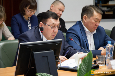 В Горсовете Улан-Удэ предложили принять долгосрочную программу по озеленению В Горсовете Улан-Удэ предложили принять долгосрочную программу по озеленению