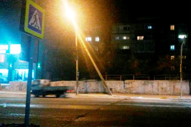 В Улан-Удэ водитель «Ниссана» сбил девушку на пешеходном переходе В Улан-Удэ водитель «Ниссана» сбил девушку на пешеходном переходе