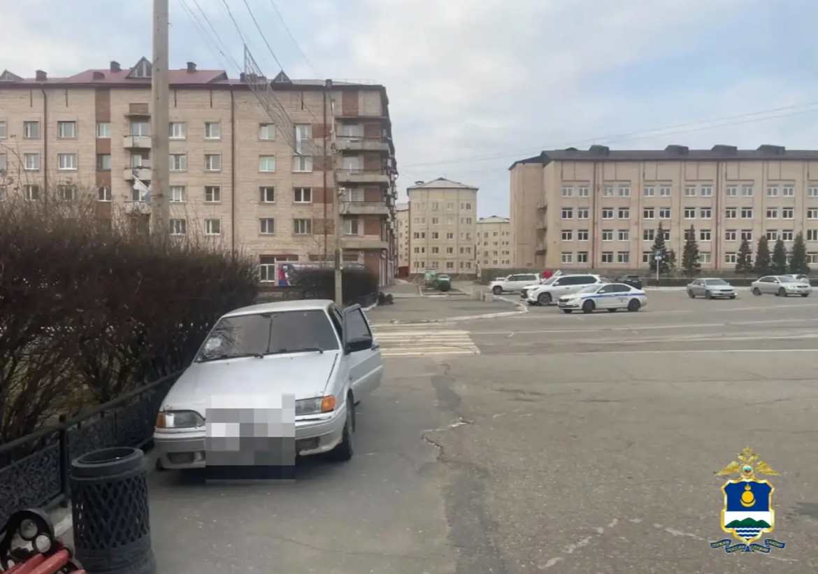 На севере Бурятии пьяная водитель сбила троих пешеходов на переходе На севере Бурятии пьяная водитель сбила троих пешеходов на переходе