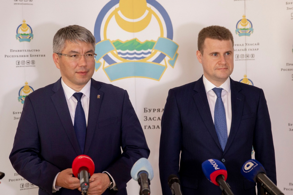 Министр РФ по развитию Дальнего Востока и Арктики: "Мы будем подтягивать Бурятию к уровню других регионов" Министр РФ по развитию Дальнего Востока и Арктики: "Мы будем подтягивать Бурятию к уровню других регионов"