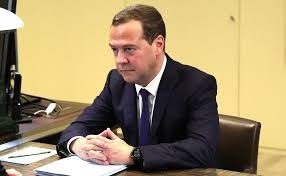 Медведев предложил бесплатно выдавать лекарства по рецептам врачей Медведев предложил бесплатно выдавать лекарства по рецептам врачей
