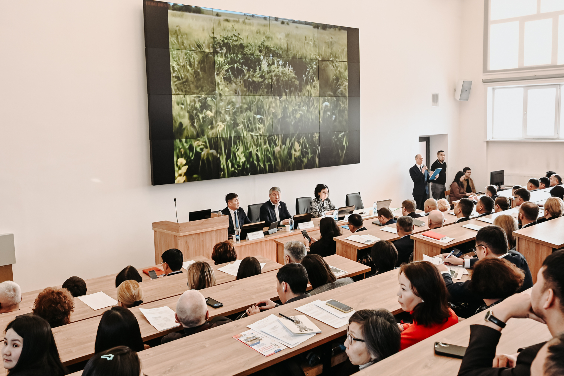 �������� � ������ ������� �������� ��������� �������� �������������� ���������������