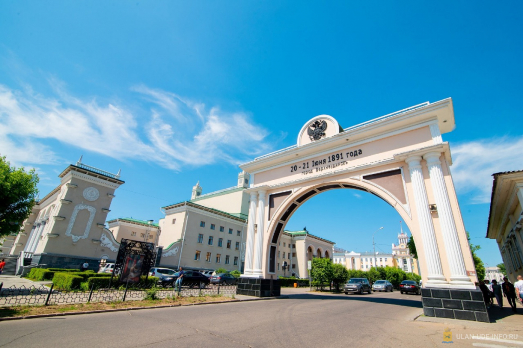 Open air, ��������� � ������ �����: ��� � ����-��� ����������� 355-����� ������ 
