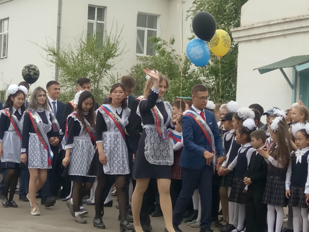 В Улан-Удэ выпускается первый инклюзивный класс В Улан-Удэ выпускается первый инклюзивный класс