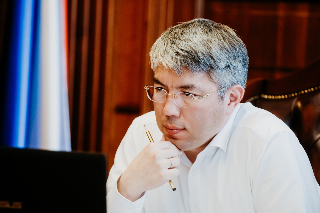 Алексей Цыденов: "Бурятия работает над упрощением аренды муниципальных и государственных участков" Алексей Цыденов: "Бурятия работает над упрощением аренды муниципальных и государственных участков"