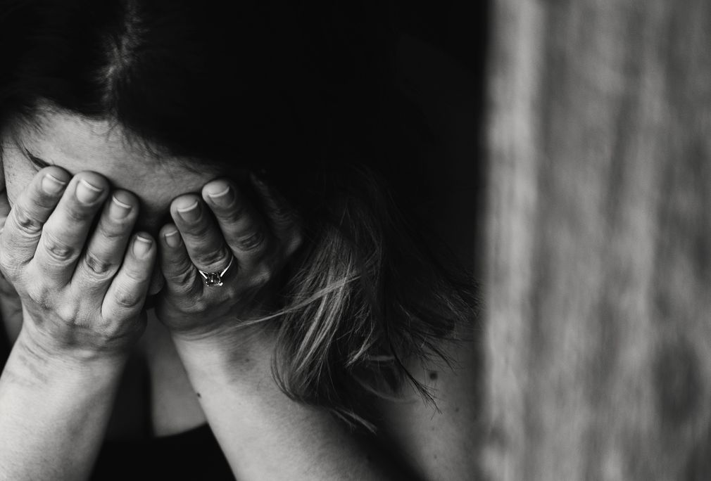 В Улан-Удэ сверстницы избили и раздели 15-летнюю школьницу В Улан-Удэ сверстницы избили и раздели 15-летнюю школьницу