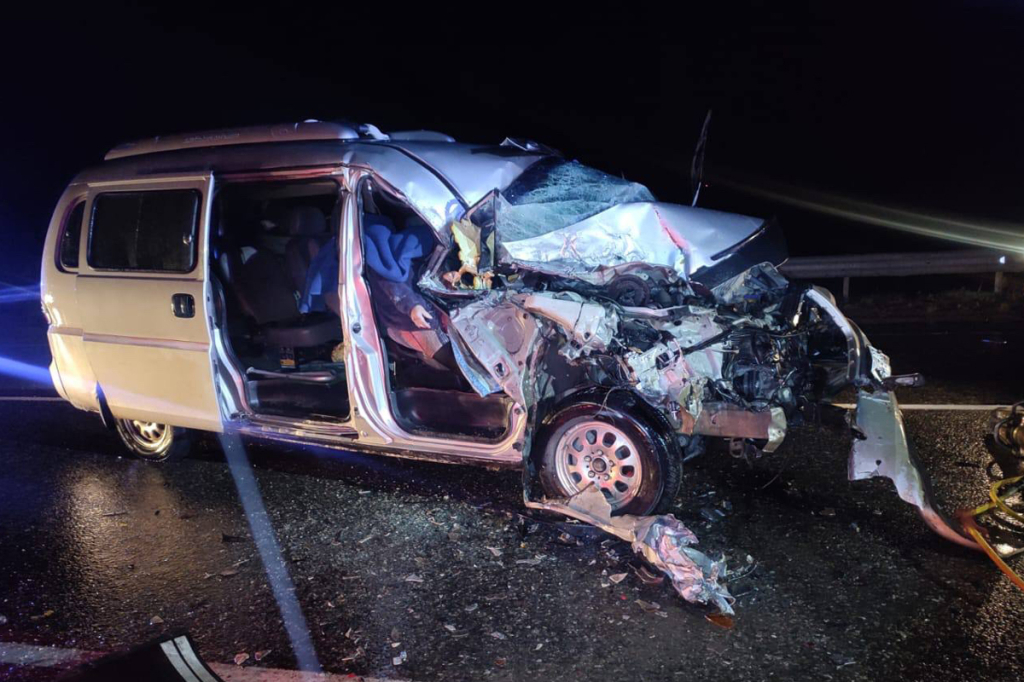 Ночью в Бурятии в столкновении двух машин пострадали два человека Ночью в Бурятии в столкновении двух машин пострадали два человека