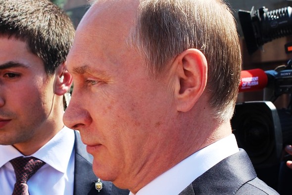 Путин прибыл в Читу на совещание по пожарам в Забайкалье Путин прибыл в Читу на совещание по пожарам в Забайкалье