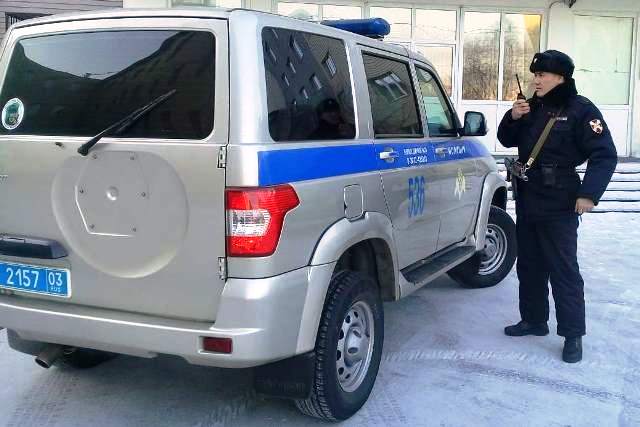 В Улан-Удэ юноша перед росгвардейцами бросил сумку с наркотиками и побежал на вокзал В Улан-Удэ юноша перед росгвардейцами бросил сумку с наркотиками и побежал на вокзал