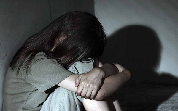 В Бурятии отец истязал 8-летнюю дочь В Бурятии отец истязал 8-летнюю дочь