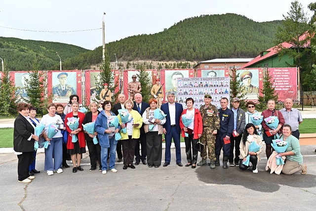 Глава Бурятии: «У Северо–Байкальского района богатая история и хорошие перспективы на будущее» Глава Бурятии: «У Северо–Байкальского района богатая история и хорошие перспективы на будущее»