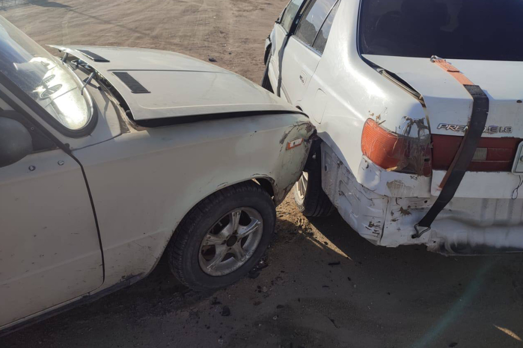 В Бурятии подросток без прав и пьяный водитель не поделили дорогу В Бурятии подросток без прав и пьяный водитель не поделили дорогу