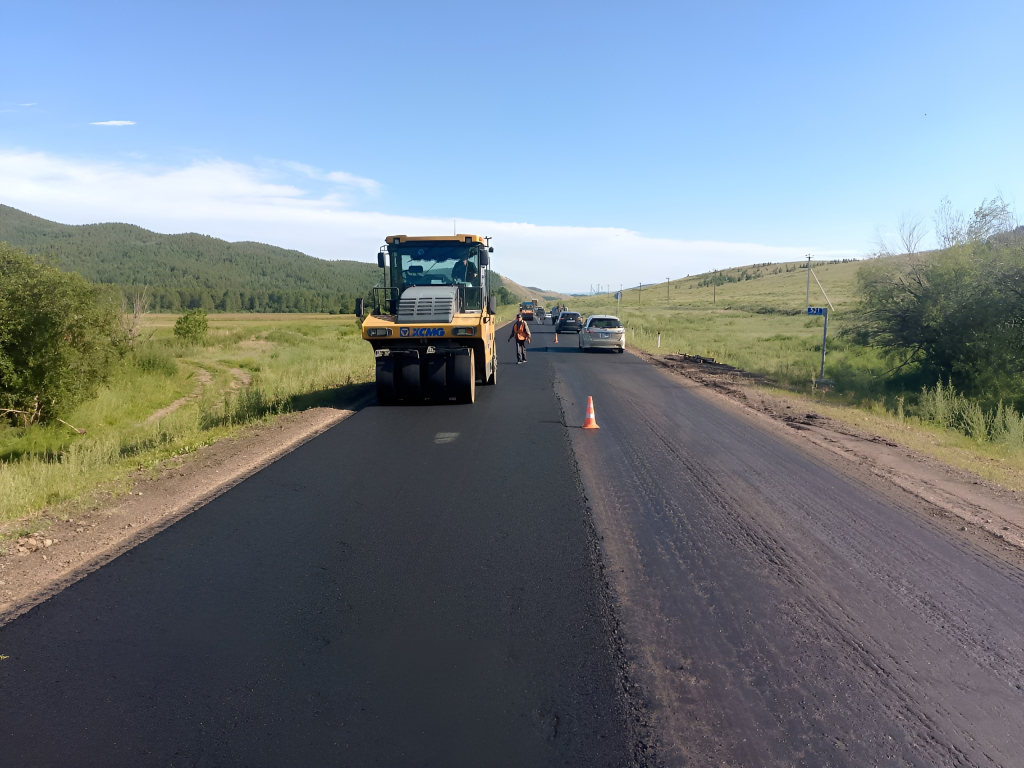 На федеральных трассах Иркутской области, Забайкальского края и Бурятии на 80 процентов выполнен годовой план ремонтных работ ФКУ Упрдор «Южный Байкал» На федеральных трассах Иркутской области, Забайкальского края и Бурятии на 80 процентов выполнен годовой план ремонтных работ ФКУ Упрдор «Южный Байкал»