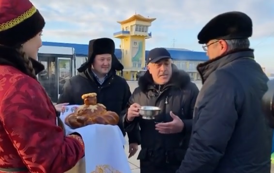 В Бурятию прилетел первый вице-президент федерации спортивной федерации России В Бурятию прилетел первый вице-президент федерации спортивной федерации России