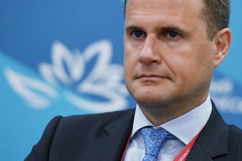 Мишустин предложил назначить гендиректора ФРДВ главой Минвостокразвития Мишустин предложил назначить гендиректора ФРДВ главой Минвостокразвития