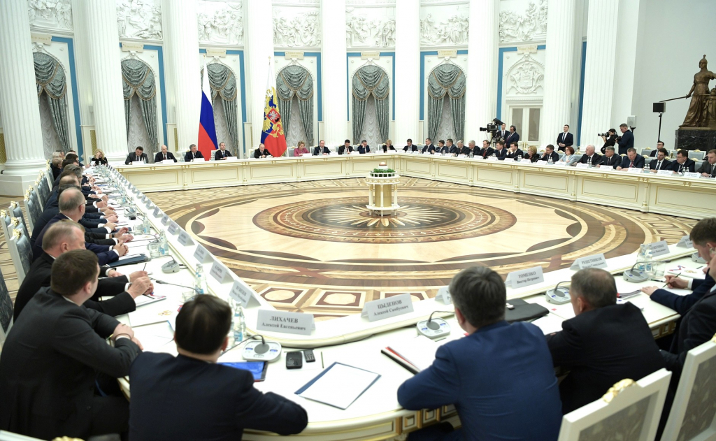 Владимир Путин о нацпроектах: «Ключевой результат, которого нам предстоит добиться – реальные перемены к лучшему в жизни людей» Владимир Путин о нацпроектах: «Ключевой результат, которого нам предстоит добиться – реальные перемены к лучшему в жизни людей»