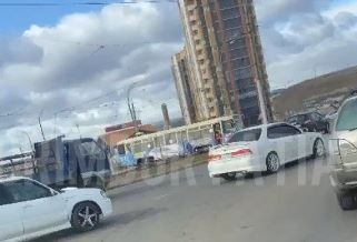 � ����-��� ������� ����� � �������