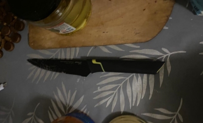 В Улан–Удэ подросток сильно напился и напал на приятелей с ножом В Улан–Удэ подросток сильно напился и напал на приятелей с ножом