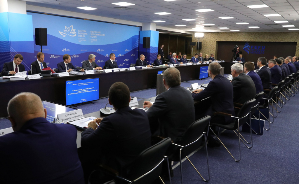 Владимир Путин поддержал предложение Главы Бурятии об увеличении бюджетных мест в вузах ДФО Владимир Путин поддержал предложение Главы Бурятии об увеличении бюджетных мест в вузах ДФО