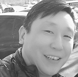 Главная позиция местных жителей - не пускать китайцев, потому что они всё вырубят, но, как выясняется, вырубают по большей части сами хоринцы, и перепродают тем же самым китайцам (03.07.2019) Главная позиция местных жителей - не пускать китайцев, потому что они всё вырубят, но, как выясняется, вырубают по большей части сами хоринцы, и перепродают тем же самым китайцам (03.07.2019)