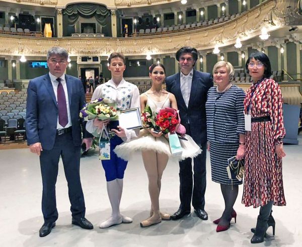 Юные танцоры из Бурятии выступили на сцене Большого театра Юные танцоры из Бурятии выступили на сцене Большого театра
