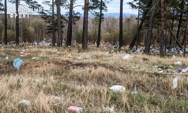 Свалка в Баргузинском районе годами угрожает Байкалу Свалка в Баргузинском районе годами угрожает Байкалу