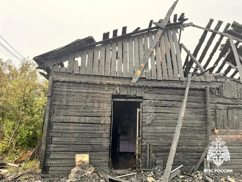 В Баргузинском районе Бурятии на пожаре пострадал ребёнок В Баргузинском районе Бурятии на пожаре пострадал ребёнок
