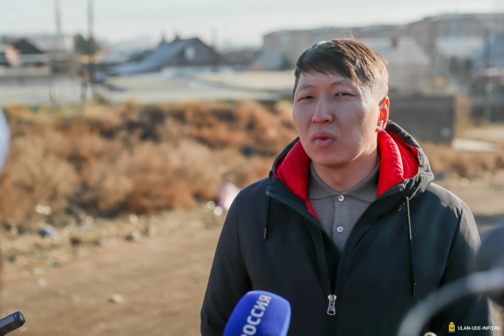 Депутат Улан-Удэнского горсовета Михаил Гергенов рассказал о работе на округе Депутат Улан-Удэнского горсовета Михаил Гергенов рассказал о работе на округе