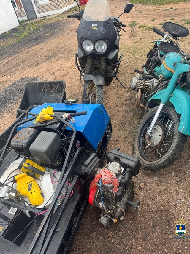 В Хоринском районе Бурятии сотрудниками полиции раскрыта кража в особо крупном размере В Хоринском районе Бурятии сотрудниками полиции раскрыта кража в особо крупном размере