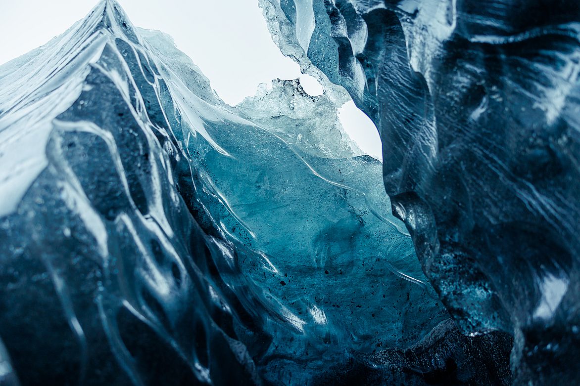 Фридайвер Алексей Молчанов установил на Байкале новый рекорд, нырнув на глубину 91 метр в моноласте Фридайвер Алексей Молчанов установил на Байкале новый рекорд, нырнув на глубину 91 метр в моноласте