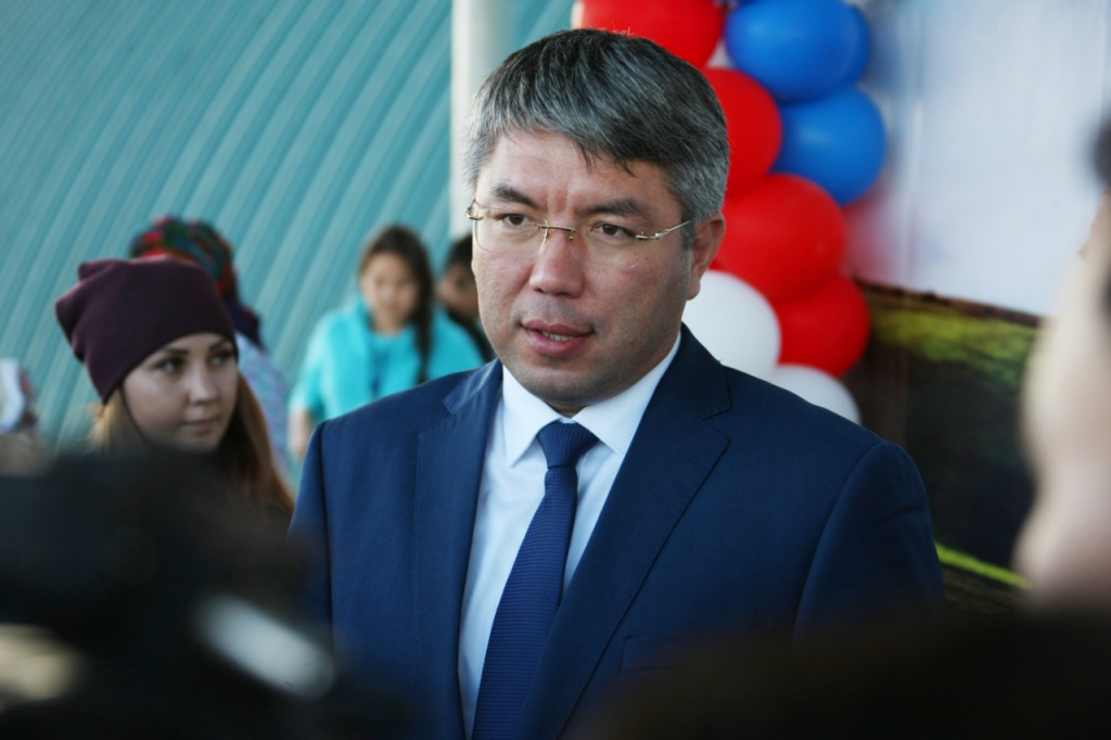 Алексей Цыденов: "Чтобы чего-то добиться нужно не просто иметь желание, но и компетенцию" Алексей Цыденов: "Чтобы чего-то добиться нужно не просто иметь желание, но и компетенцию"
