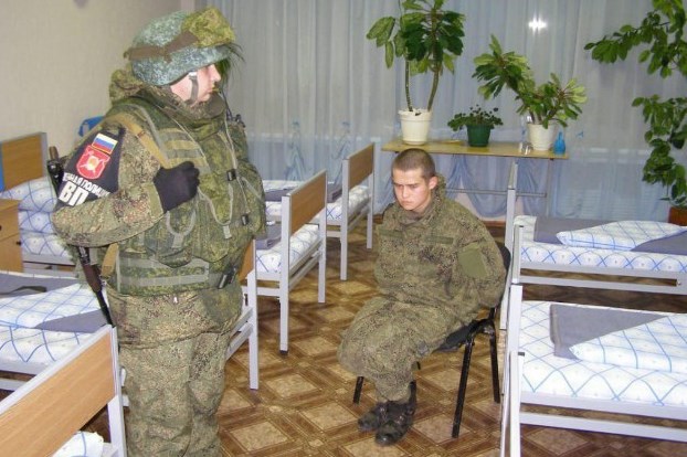 «Болезненно реагирует на критику»: Военные психологи раскрыли характеристику устроившего бойню в Забайкалье солдата «Болезненно реагирует на критику»: Военные психологи раскрыли характеристику устроившего бойню в Забайкалье солдата