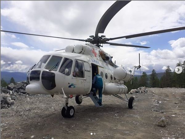 В Бурятии мужчину спасали "на открытом воздухе" В Бурятии мужчину спасали "на открытом воздухе"