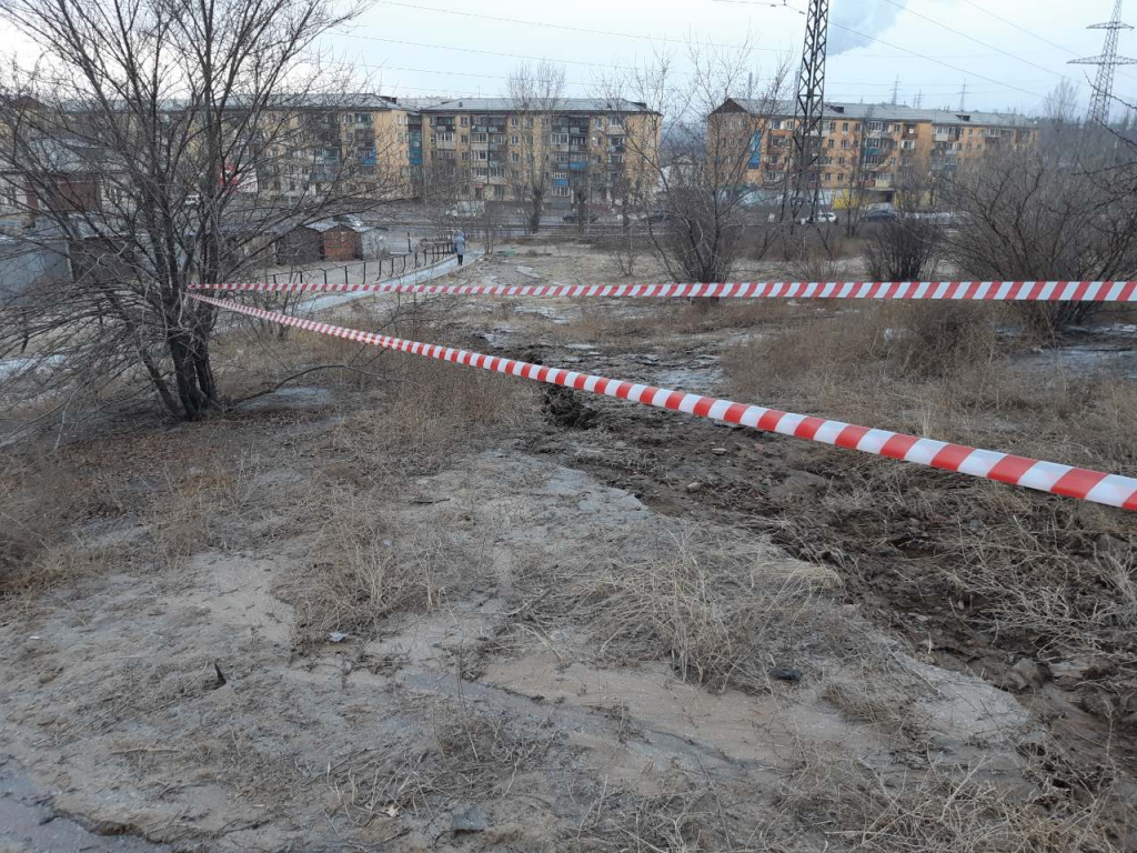 На улице Ключевской ликвидируют коммунальную аварию На улице Ключевской ликвидируют коммунальную аварию
