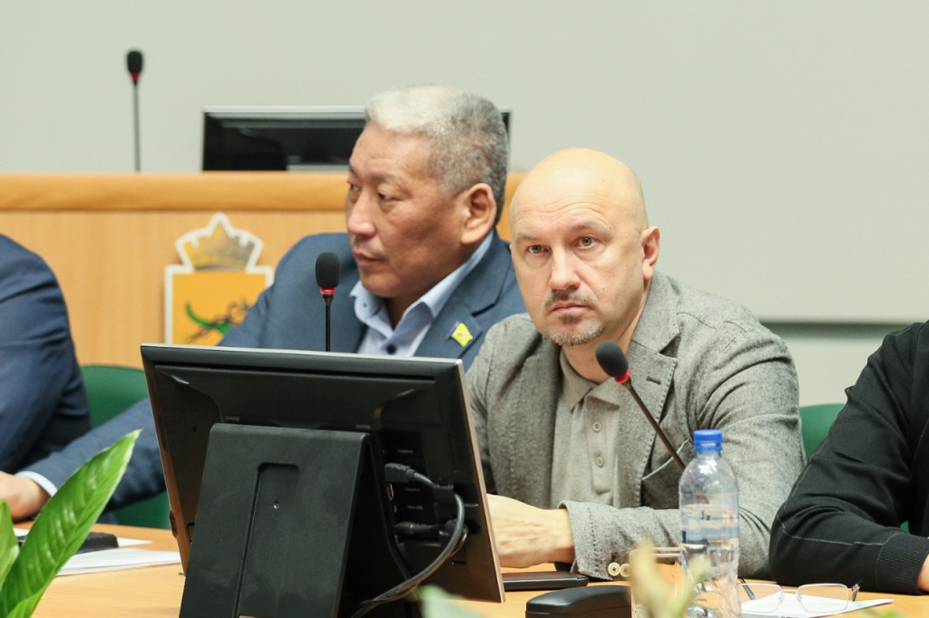 Депутат Сергей Бурдиков о тарифах, дорогах и перспективах Улан-Удэ Депутат Сергей Бурдиков о тарифах, дорогах и перспективах Улан-Удэ