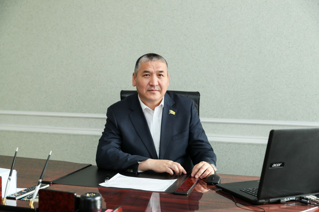 Поздравление председателя Улан-Удэнского Госовета с Днём народного единства Поздравление председателя Улан-Удэнского Госовета с Днём народного единства