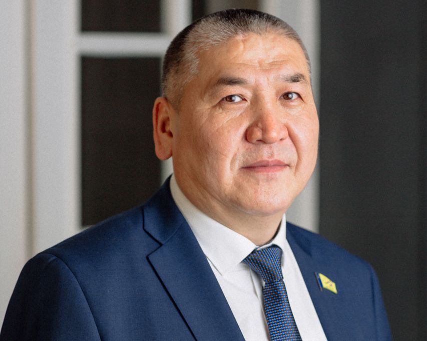 Поздравление председателя Улан-Удэнского городского Совета депутатов с Новым Годом Поздравление председателя Улан-Удэнского городского Совета депутатов с Новым Годом